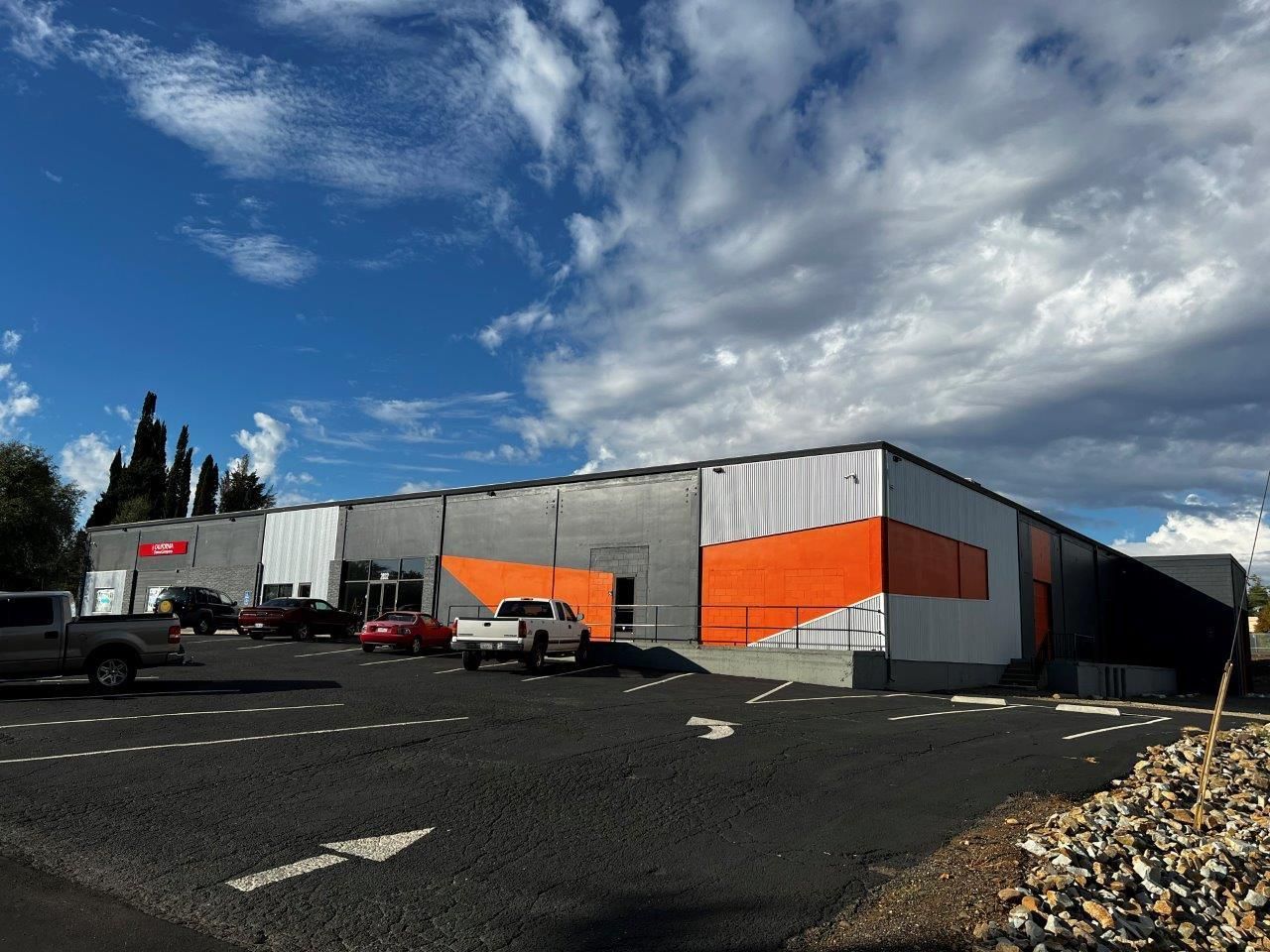 Waldon Retail/Office in Downtown Redding: 2040 Waldon St, Redding, CA 96001